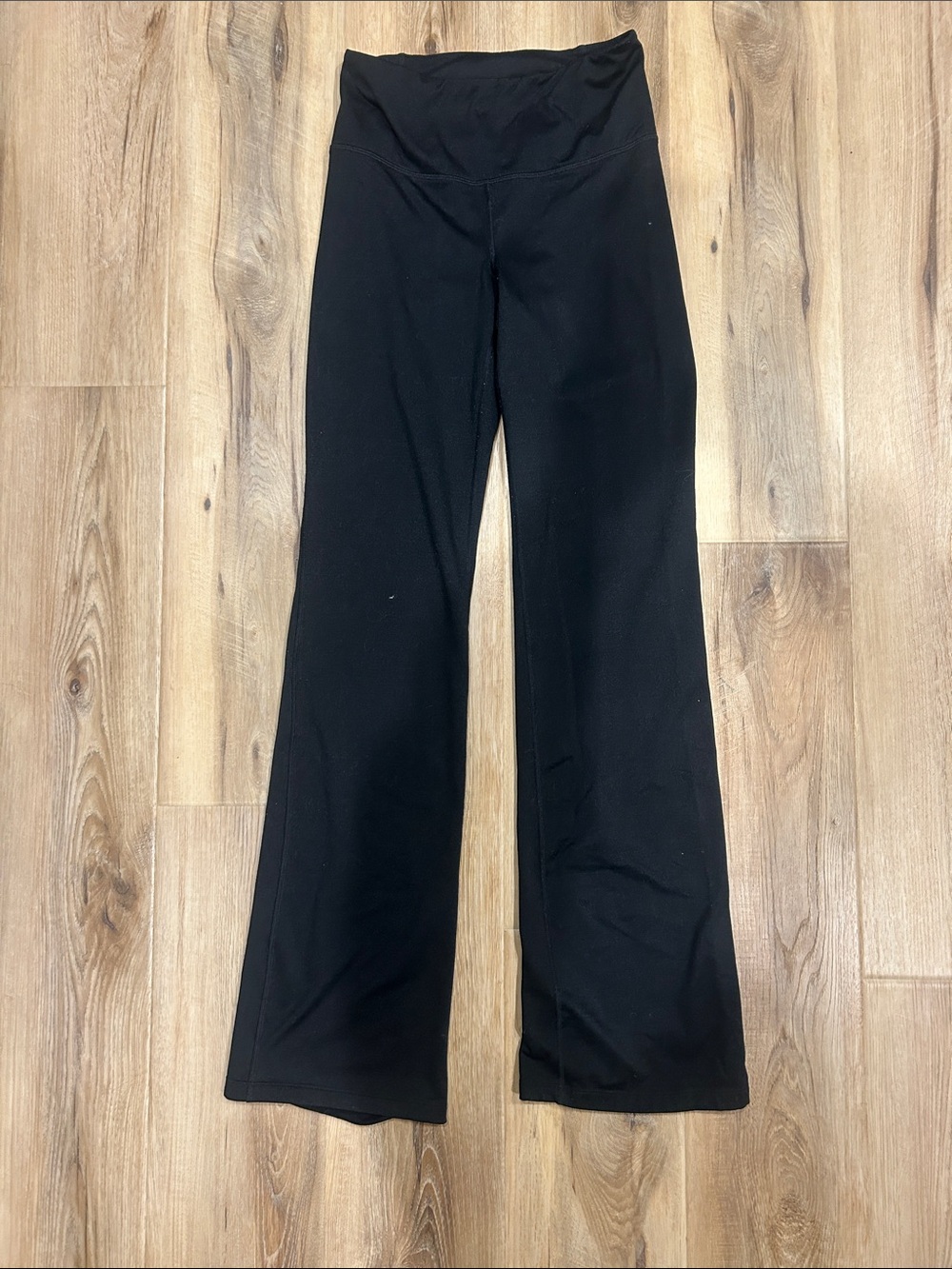 Old Navy Black Slim Boot-Cut Active Leggings